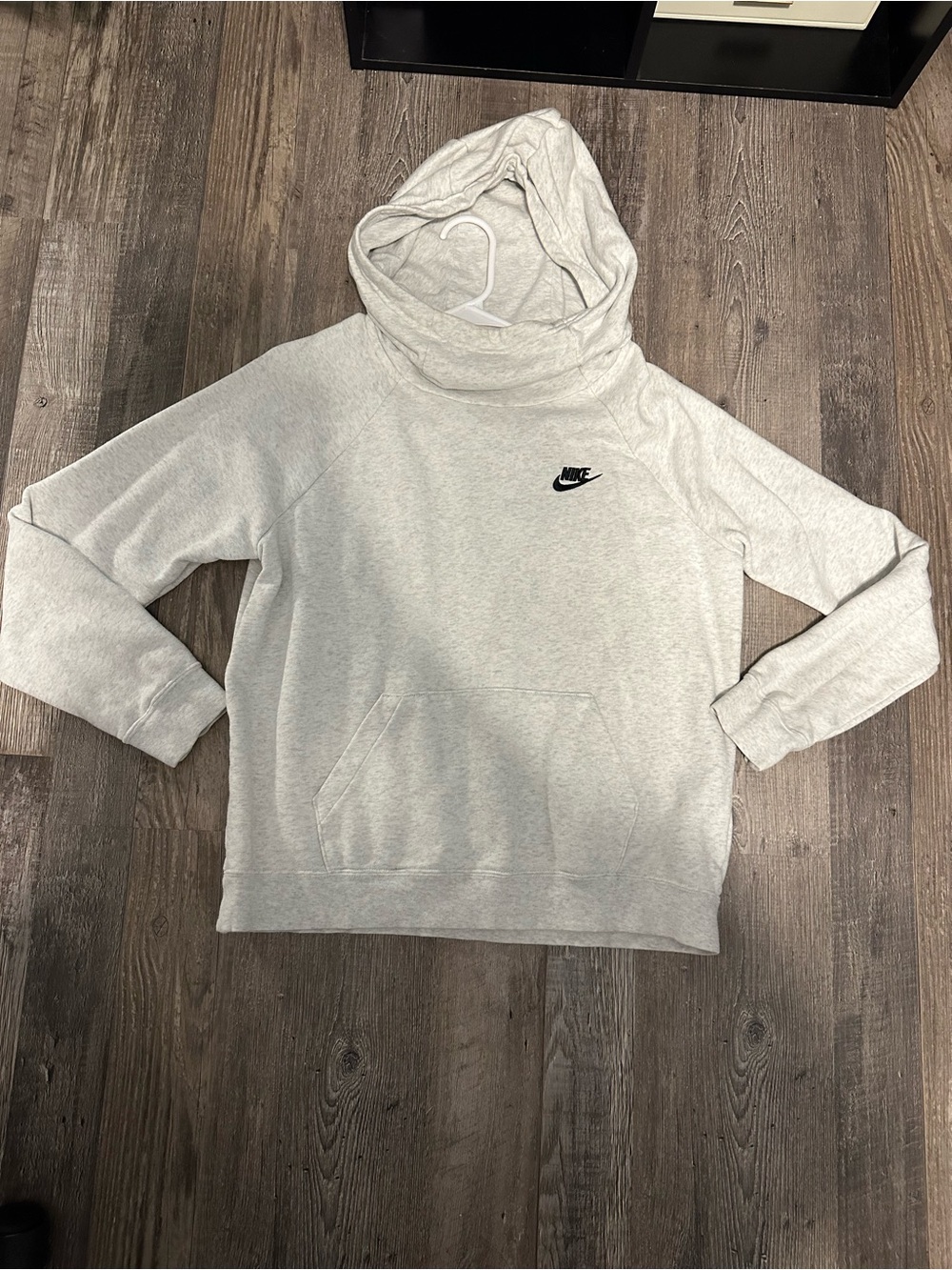 5/$25 Nike hoodie
